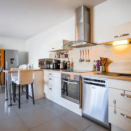 Apartment Spacious In